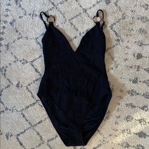 ☀️🌴 Topshop textured one-piece bathing suit